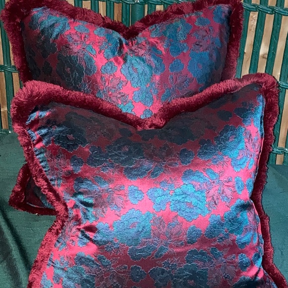 Ralph Lauren decorative silk pillows - Picture 2 of 11